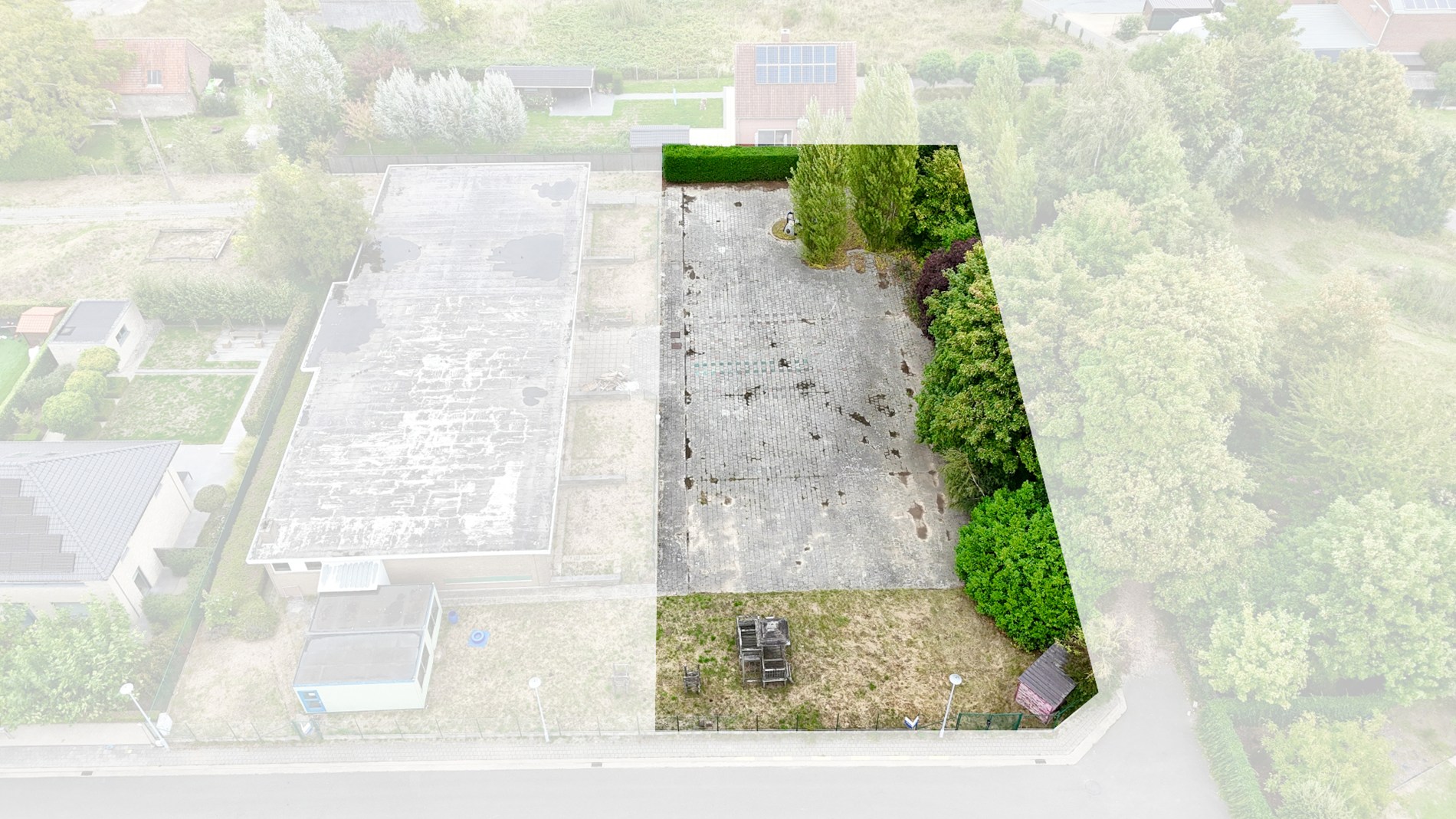 Bouwgrond op 1470m² in doodlopende straat - foto 1