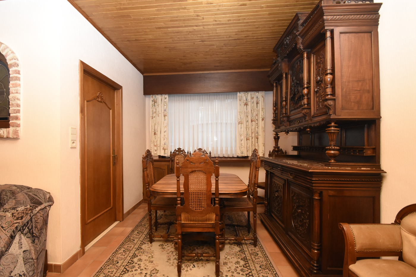 Op te frissen woning met 3 slaapkamers in hartje Kruibeke - photo 4