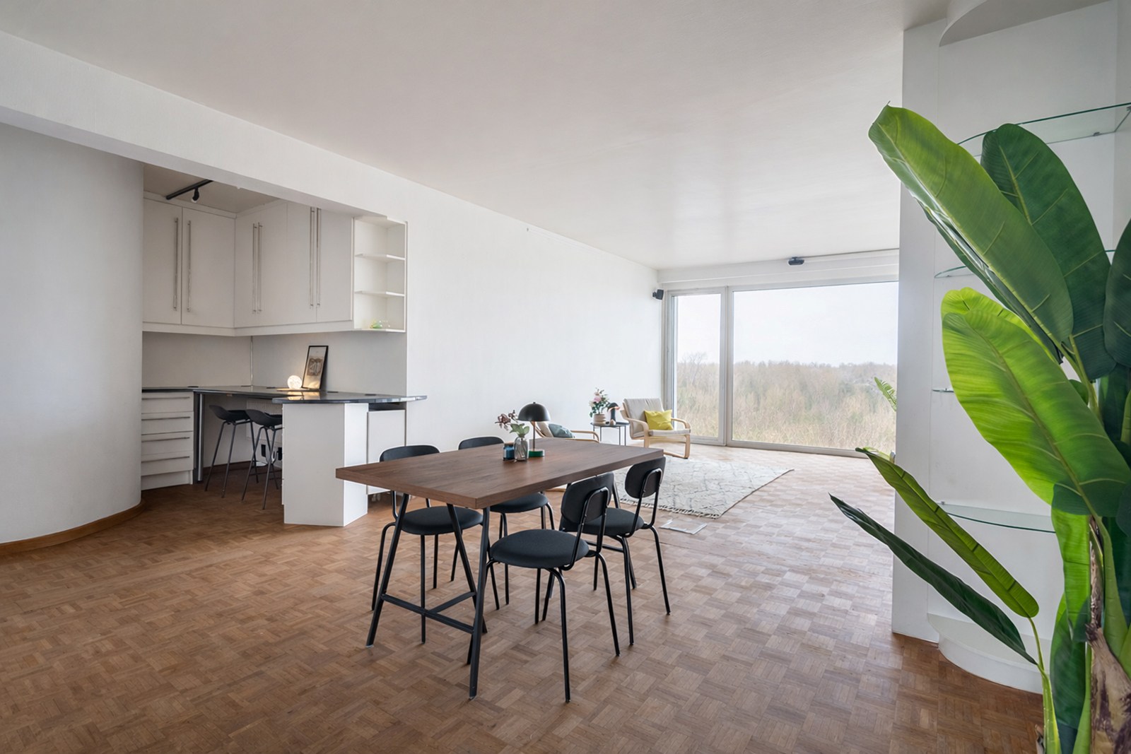 Appartement met twee slaapkamers op 10de verdieping - foto 1