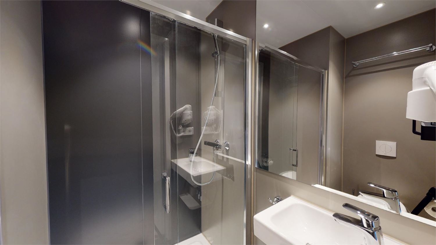 Appartement à vendre à Houthalen-Helchteren avec 4 chambres - photo 1