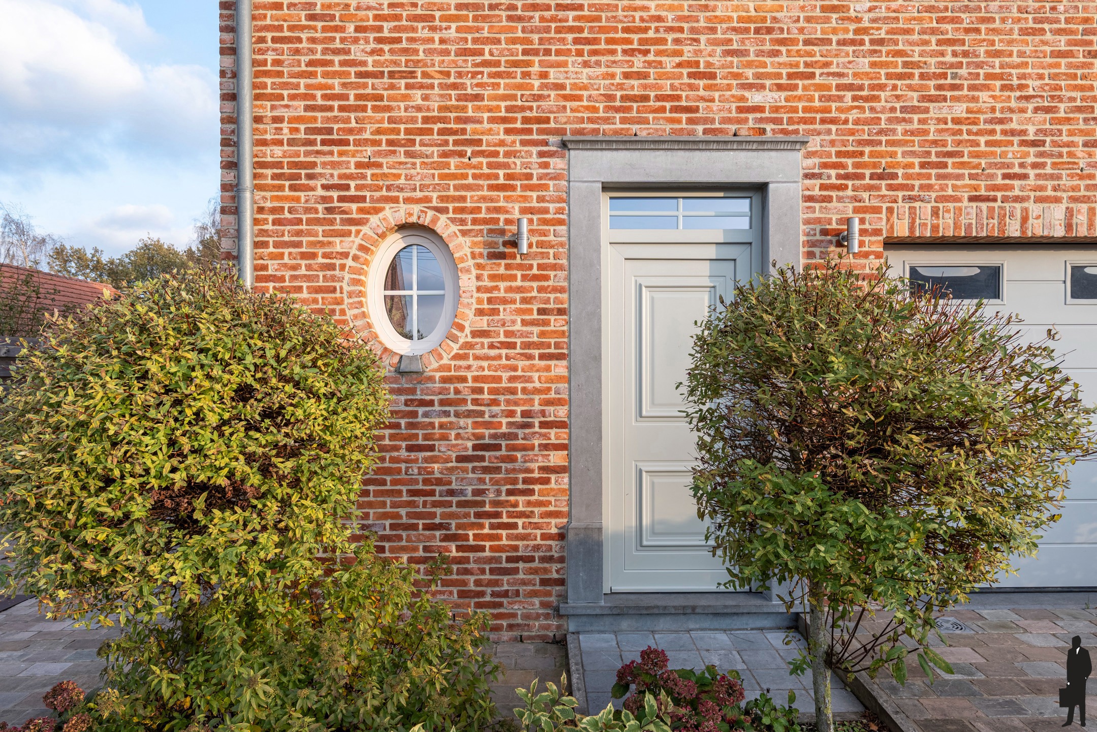 Recente, instapklare HOB-woning met 3 à 4 slpk. en bouwgrond - foto 2