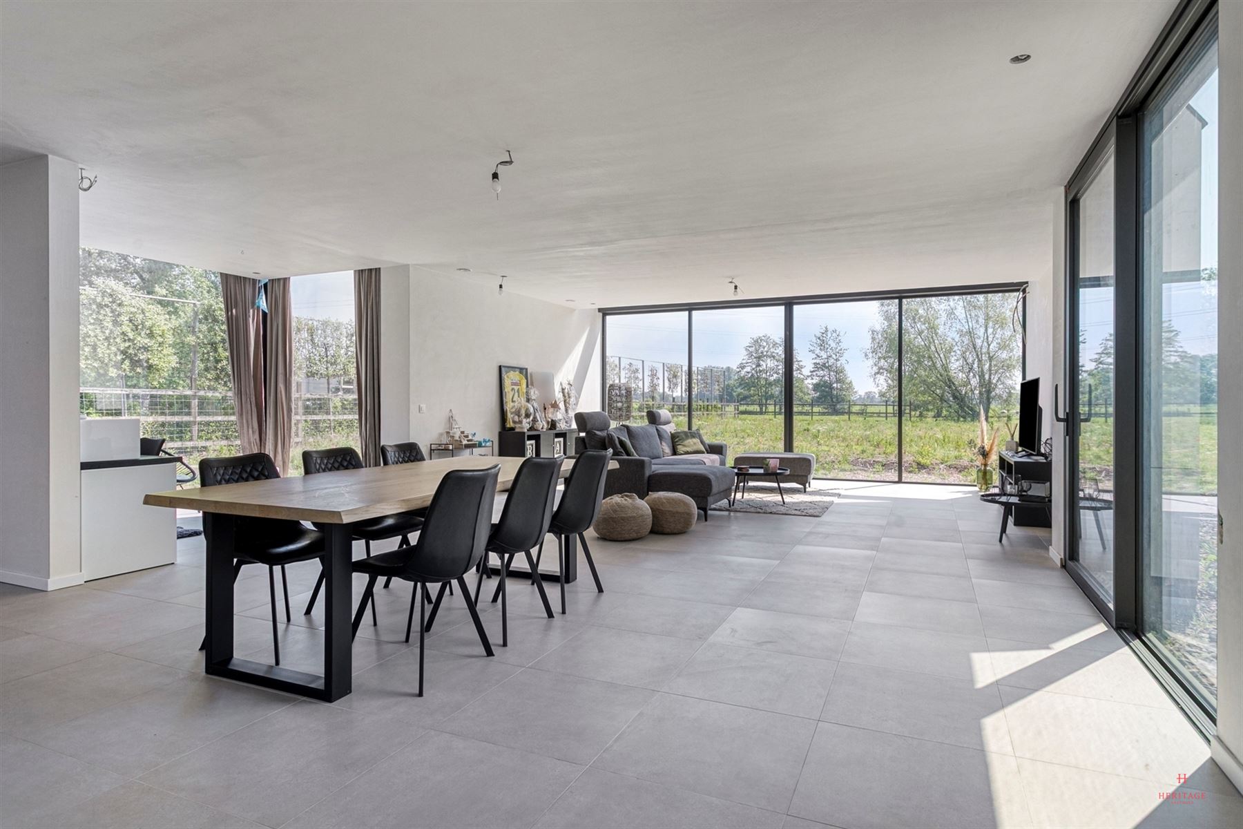 Ontdek deze unieke hedendaagse hoeve met tal van mogelijkheden op een perceel van 4.759 m² in Zulte - foto 4