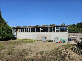 TE HUUR - BEDRIJFSHAL GENKRuime bedrijfshal van 1000m² - gelegen op een strategische locatie aan Woudstraat 15 - nu beschikbaar voor...