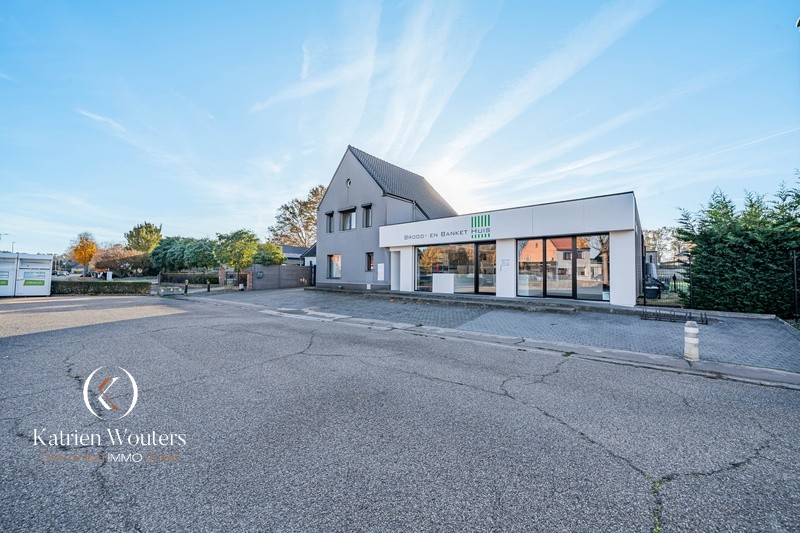Gebouw voor gemengd gebruik met veel potentieel - foto 1