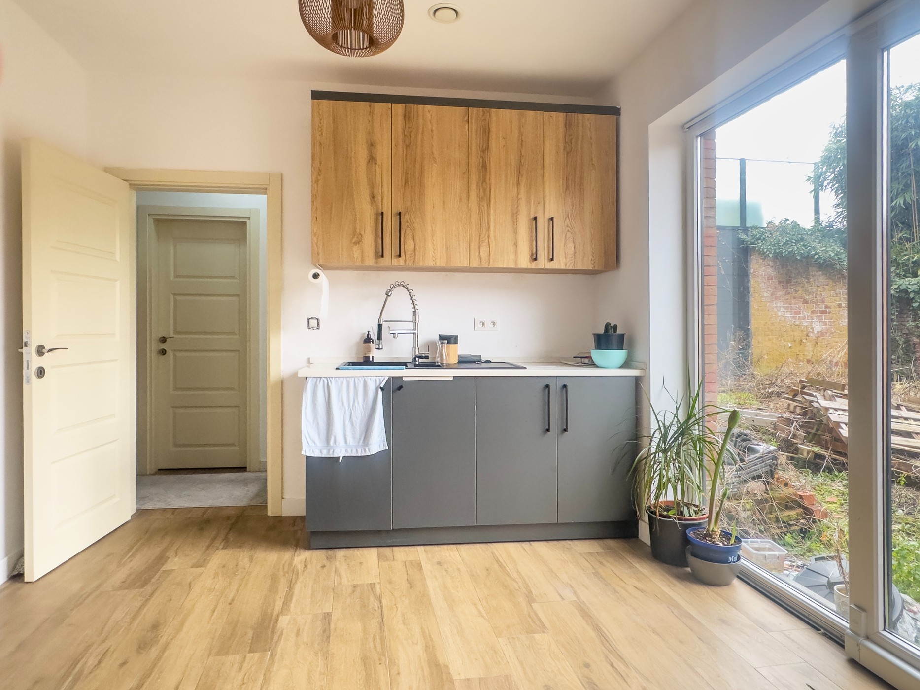 Ruime gezinswoning met vlotte bereikbaarheid in Grembergen! - foto 4