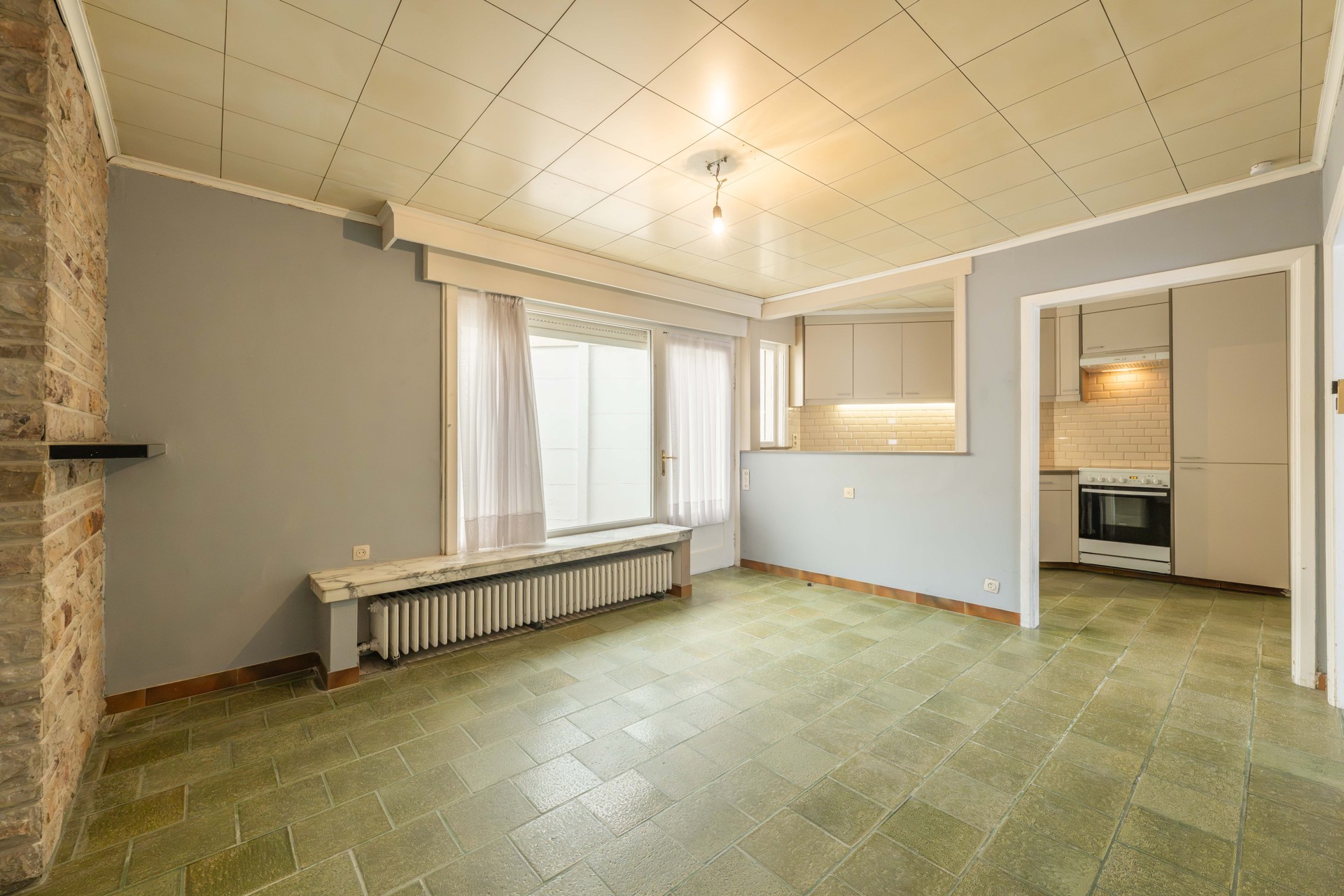 Gezellige woning met drie ruime slaapkamers en veel bergruimte te koop in Wakken - foto 4