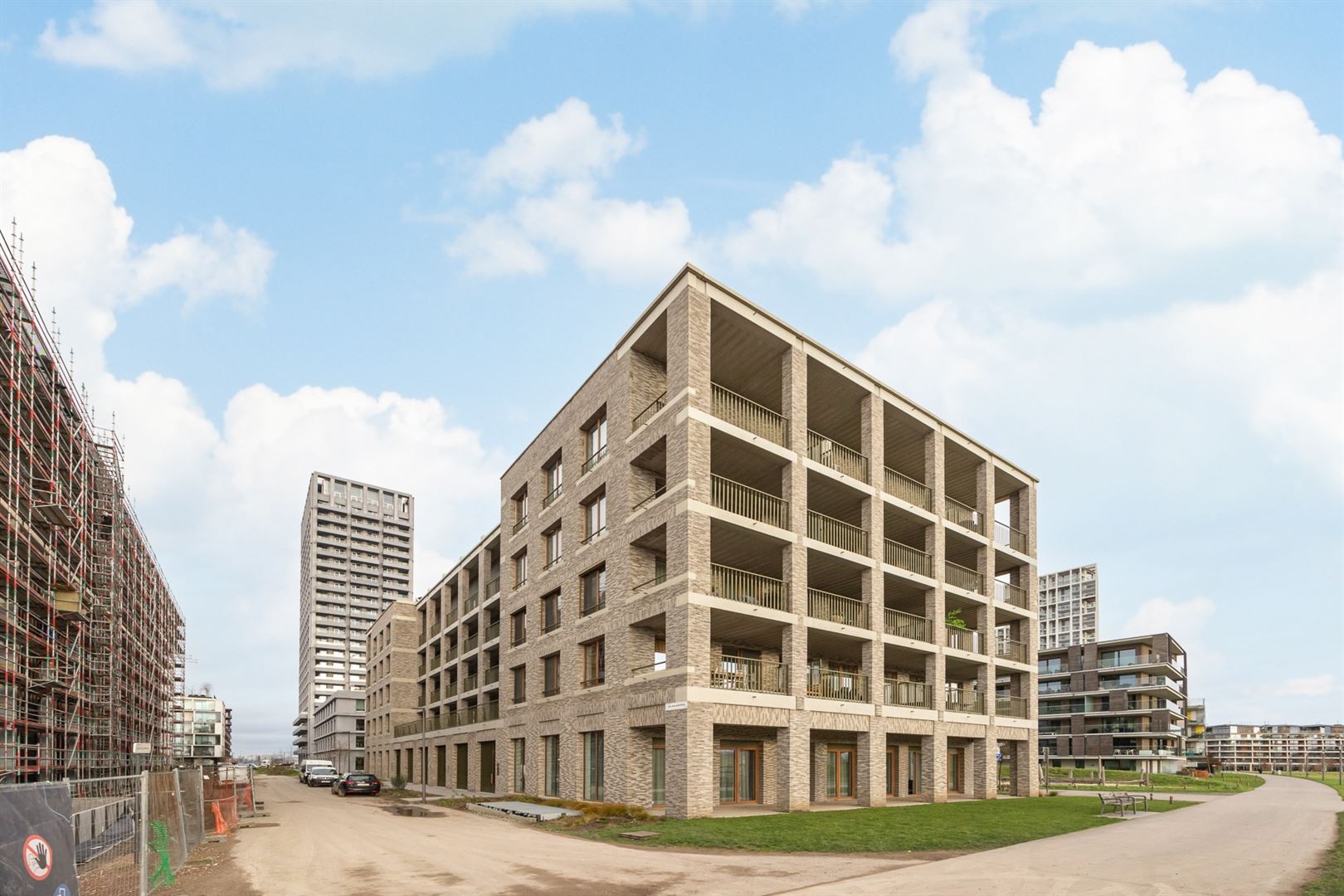 Ondergrondse autostaanplaats op het Nieuw-Zuid - foto 2