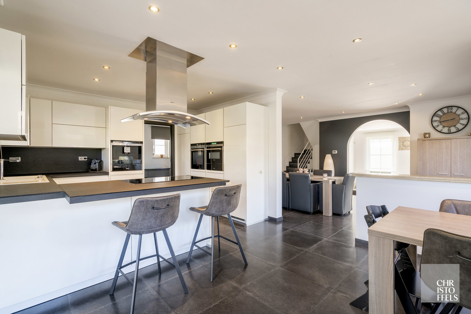 Ruime karakteristieke woning op een aangenaam perceel - foto 3