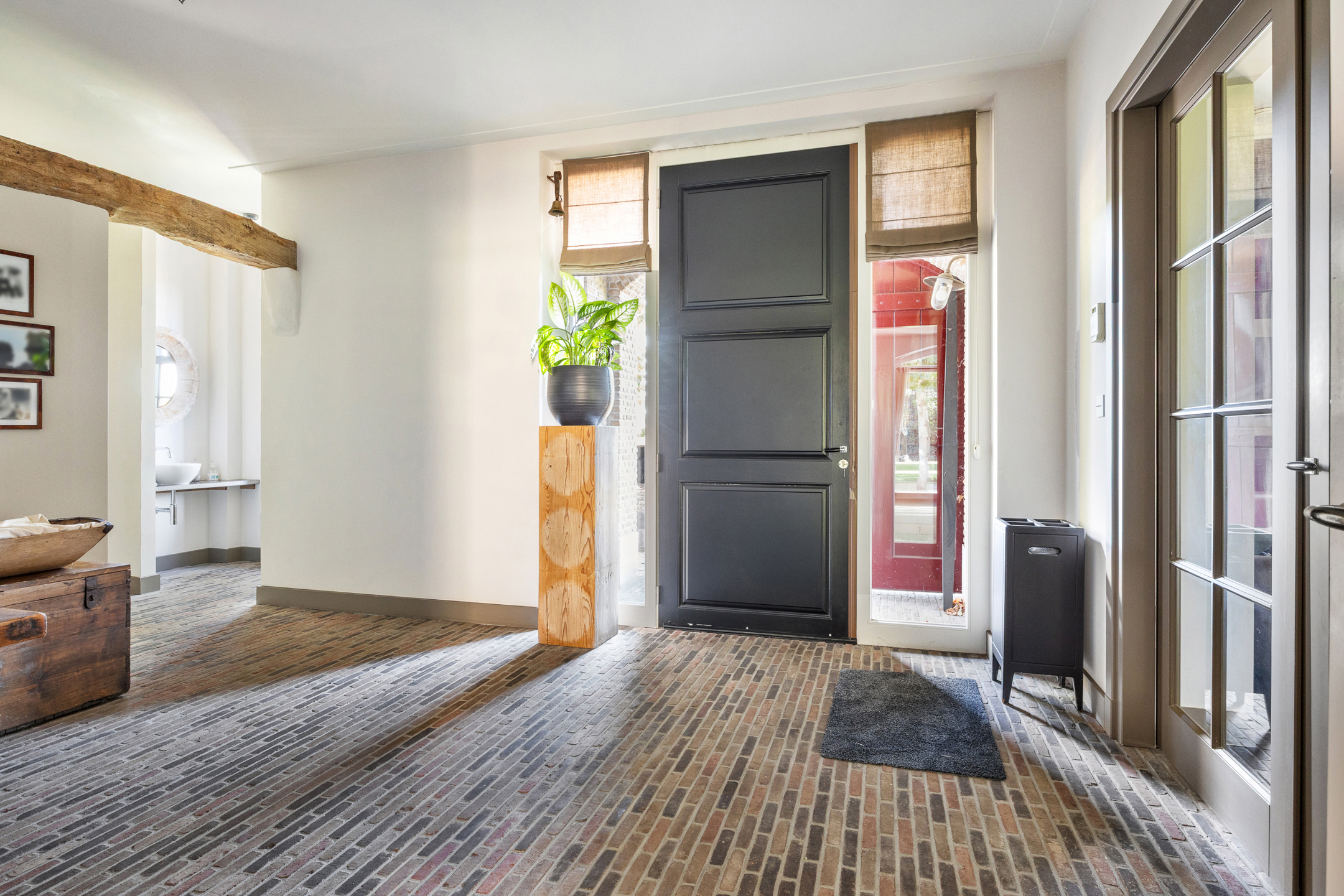 Huis te koop in Hoogstraten met 5 slaapkamers - foto 2