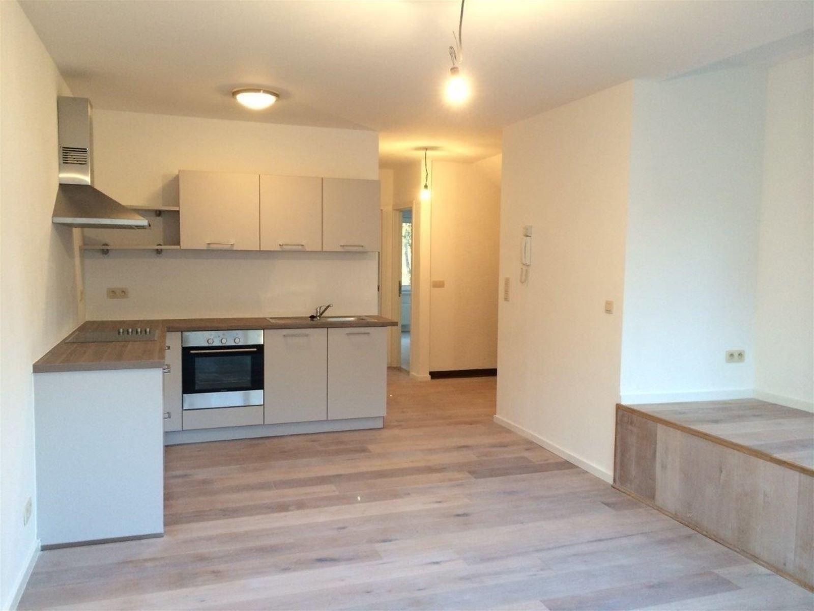 Gelijkvloers duplex met grote tuin | 2 a 4 slpk | privatieve inpandige garage - foto 1
