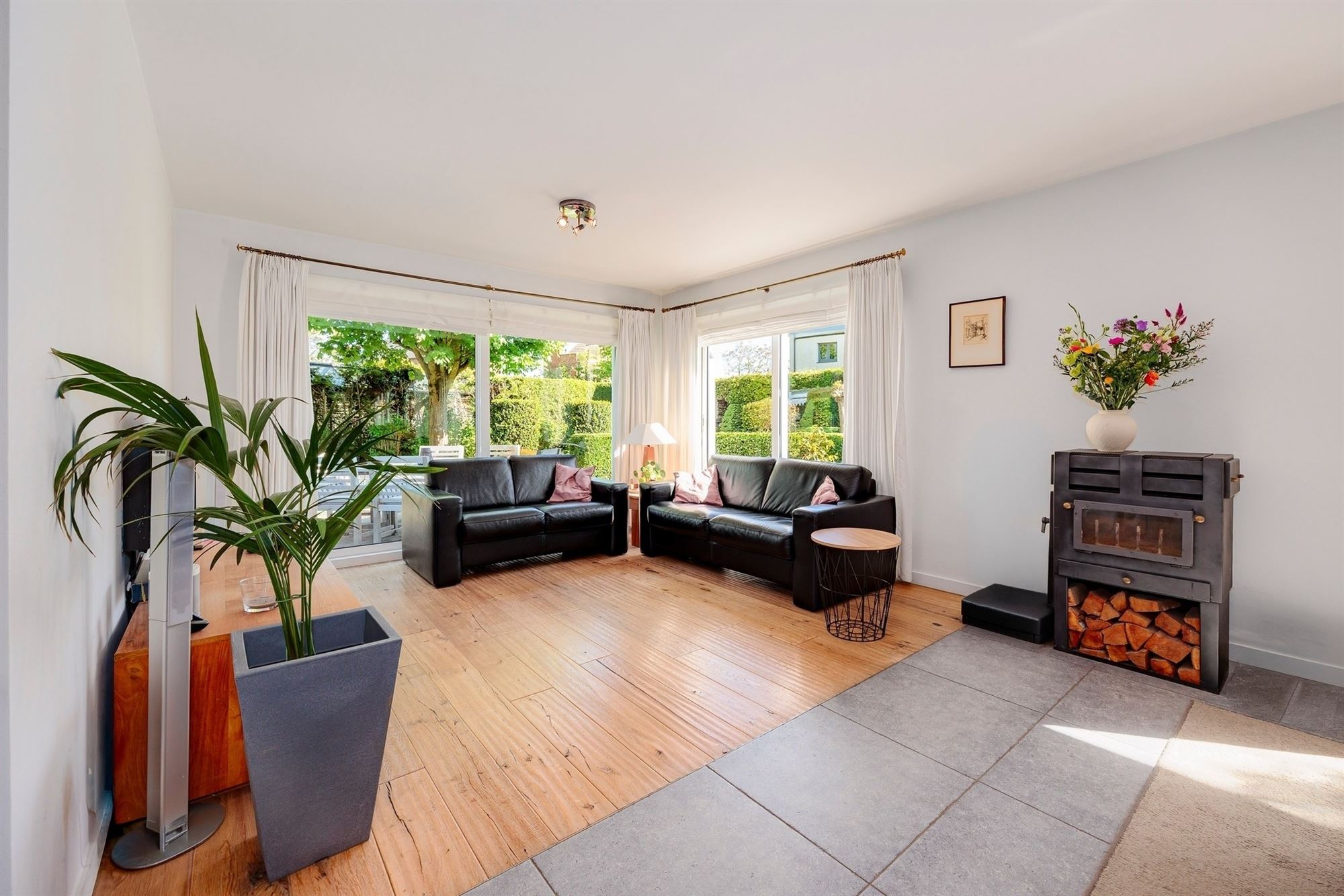 Supergelegen instapklare woning met grote tuin in Boechout - foto 4