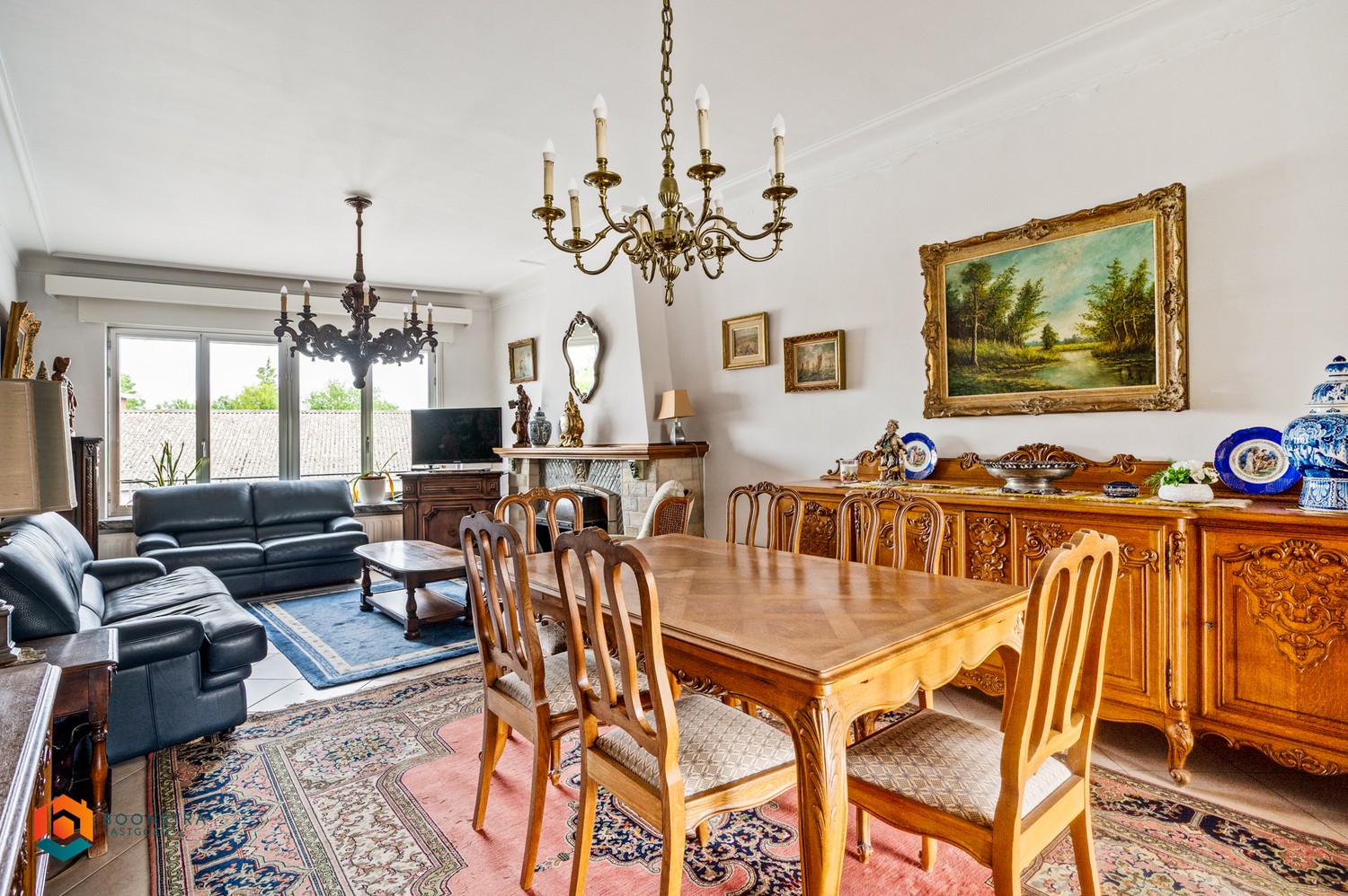Ruim 2 slaapkamer app met terras en garage - foto 4