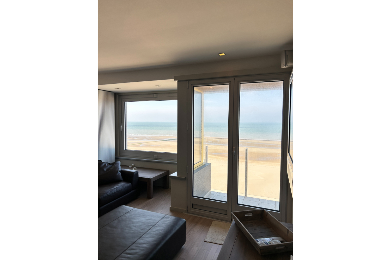 Gemeubeld appartement te huur op de zeedijk van Oostende - photo 5