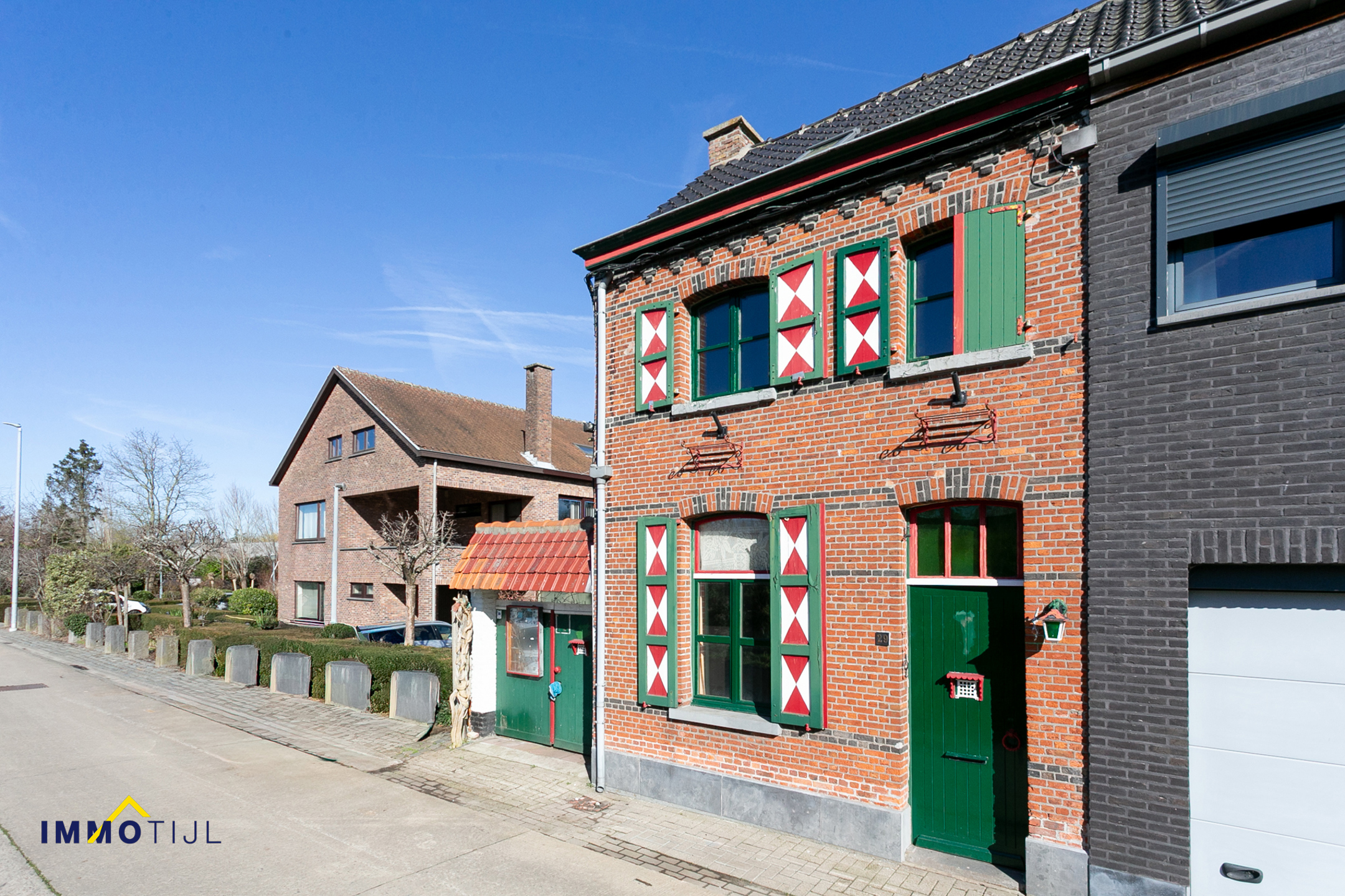 Te renoveren woning langsheen de Schelde in Grembergen. - foto 1