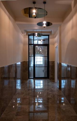 Het voormalige, karaktervolle “Parkhotel” is met oog voor detail en behoud van authentieke elementen getransformeerd tot een exclusieve...