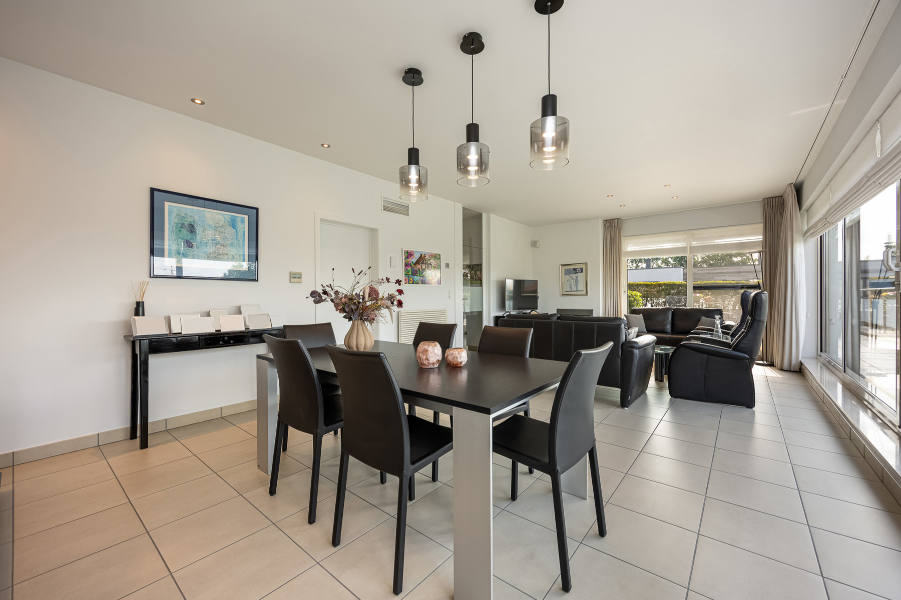 Ruim dakappartement met 2 slaapkamers en terras van ca. 155m². - foto 4