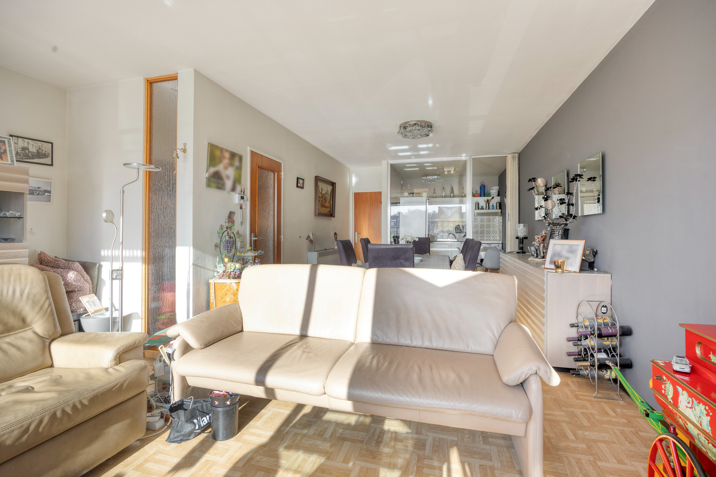 Appartement met 2 slaapkamers, terras en autostaanplaats - foto 4