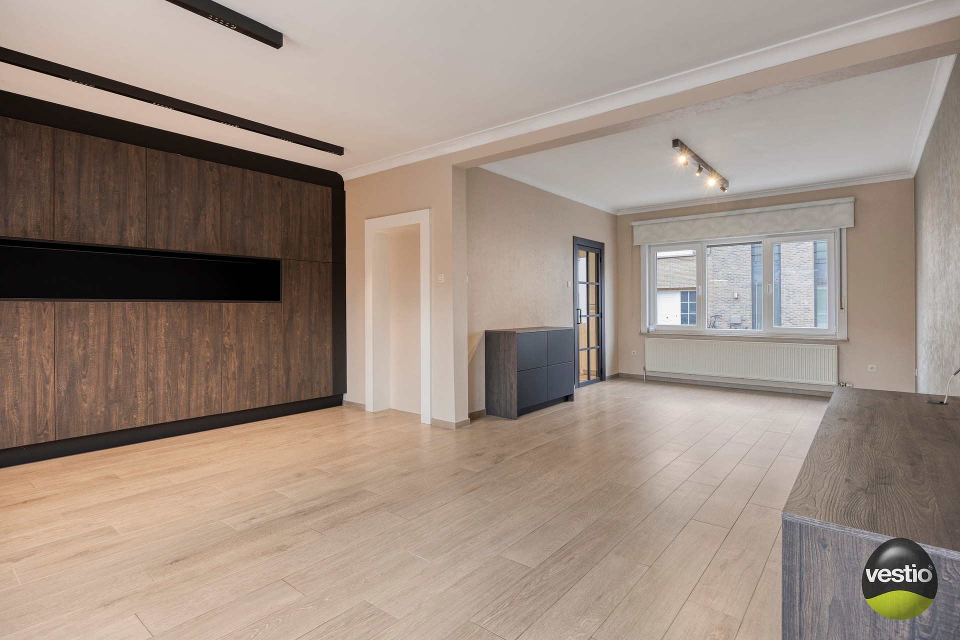 Charmante, gerenoveerde stadswoning met 4 slaapkamers en grote stadstuin. - photo 5