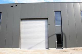 KMO unit, bestemd voor opslag, gelegen aan de doorgaande weg Wuustwezel - Zundert.De loods werd gebouwd in 2017, is in uitstekende staat en is...