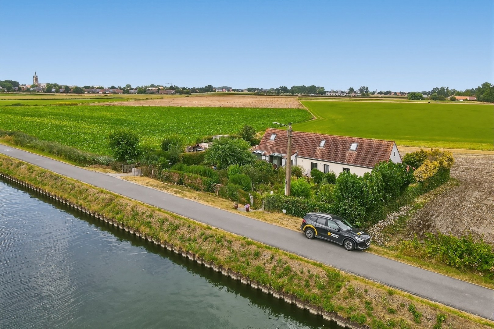 prachtige vrijstaande woning op toplocatie langs het kanaal te Leffinge met uniek panoramisch verzicht - foto 1