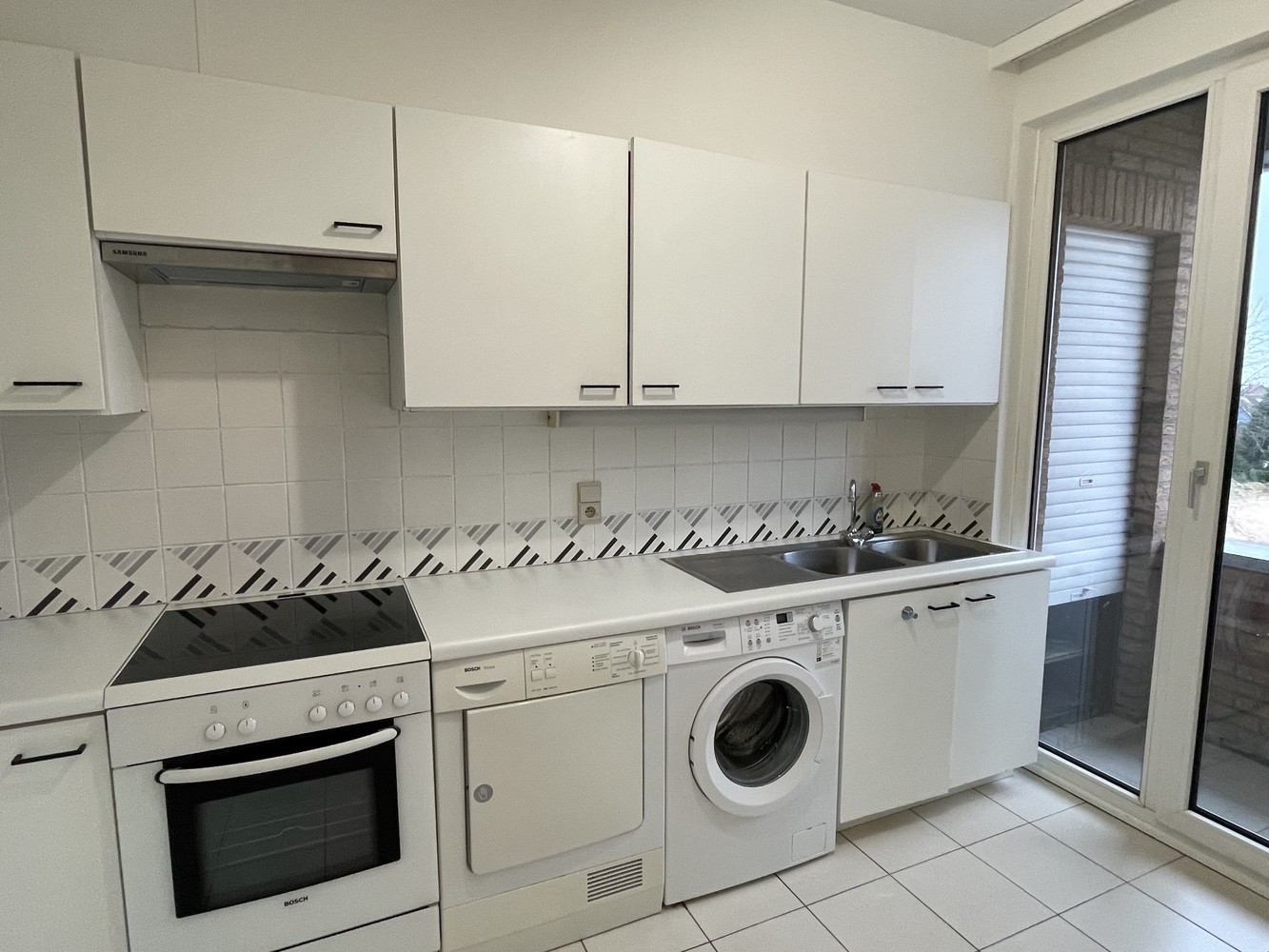 Mooi gerenoveerd appartement aan het dorpsplein van Maleizen - foto 4