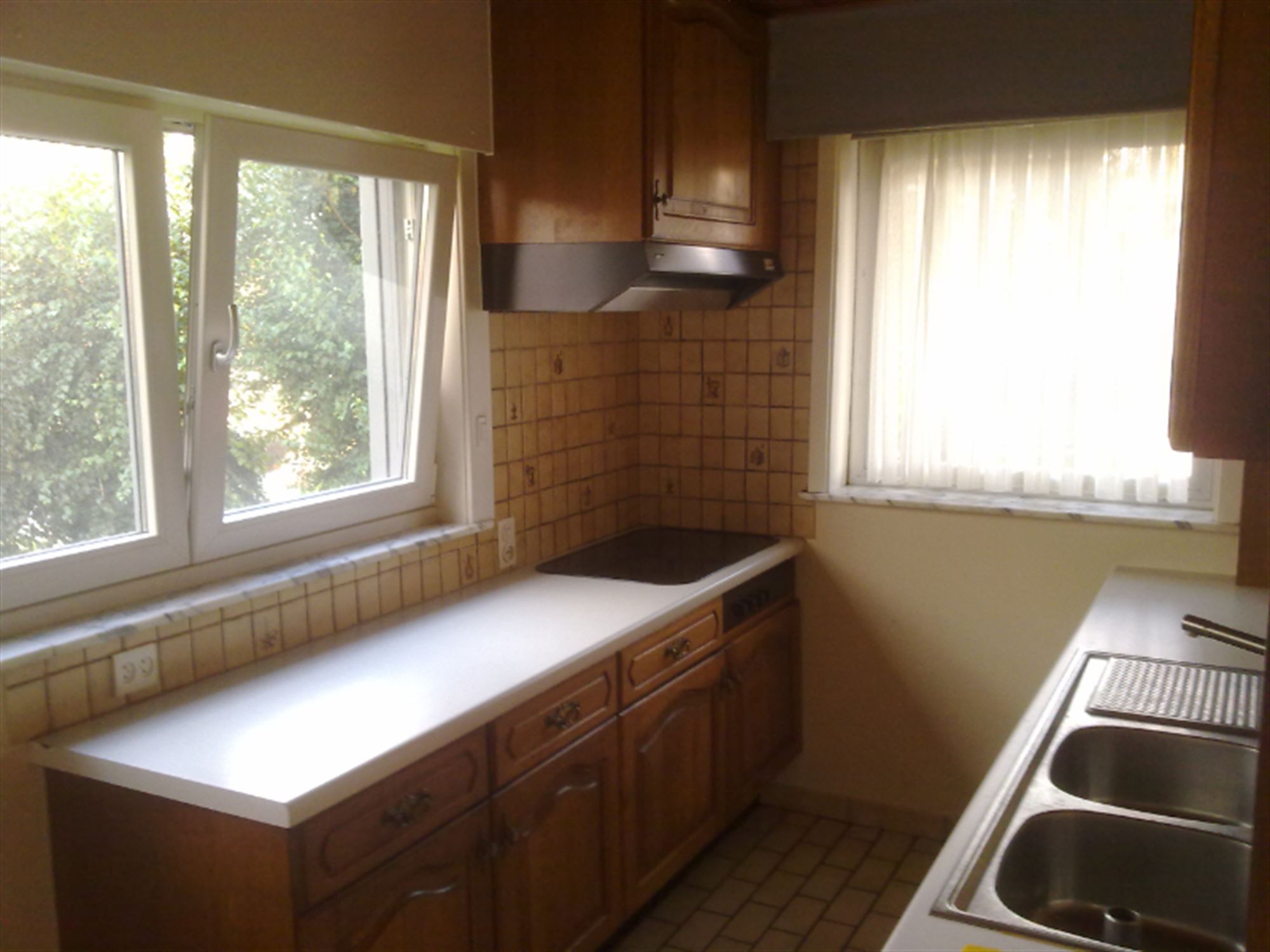 Woonhuis met tuin en garage - foto 4