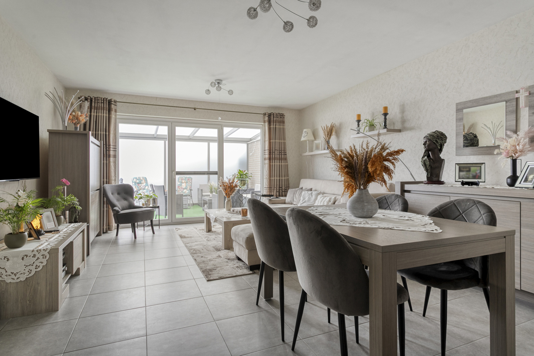 TE KOOP - gelijkvloers appartement met aparte ingang  - foto 2