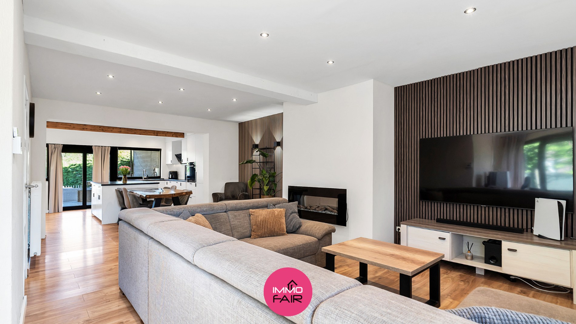 Grotendeels gerenoveerde woning in bosrijk gebied! - foto 4
