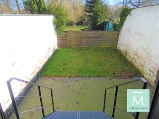 Mooi duplex appartement in centrum SKW met 2 slaapkamers en tuinWonen in centrum Sint-Katelijne-Waver met alle voorzieningen (scholen, winkels,...