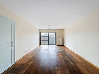 Ideaal voor wie energiezuinig, centraal en groen wil wonen in Gent!LIGGINGOp de 5de verdieping aan de gegeerde Hubert Frère-Orbanlaan bevindt zich...