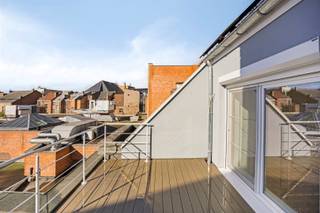 OPEN DEUR 25/4. Dit appartement is vrijblijvend te bezichtigen op zaterdag 25 april tussene 11u00 en 12u00. U bent van harte welkom! Dit...