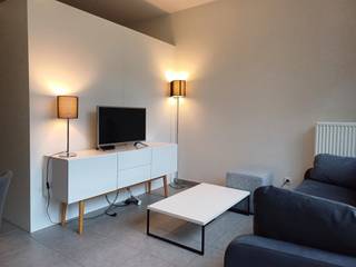 <p><span>Aangenaam en recente gemeubelde studio-appartement van ongeveer 44m² + kelder + parkeerplaats.</span></p><p><span> </span></p><p><span>Gunstig gelegen in een rustige woonwijk dicht bij alle voorzieningen: bushalte op 200 m, Carrefour Express op 230 m, E40 op 750 m, Meiserplein op minder dan 2 km; NATO op 3,5 km.</span></p><p><span> </span></p><p><span>Op de 1ste verdieping van een recent gebouw vindt u dit ruime studio-appartement met volledige keuken (oven, koelkast, 4-pits kookplaat, afzuigkap, gootsteen), douchekamer met douche, wastafel en wasplaats, apart toilet en ruime leefruimte van +/- 27 m².</span></p><p><span> </span></p><p><span>Individuele verwarmingsketel op gas. </span></p><p><span>Privatieve kelder.</span></p><p><span>Ondergrondse parkeerplaats verplicht bij te kopen voor 20.000 €.</span></p><p><span> </span></p><p><span>Ideaal als investering met een goede huur inkomst.</span></p><p><span>Geen kosten te verwachten.</span></p><p><span> </span></p><p><span>Neem contact met ons op voor een bezichtiging op 078 48 47 00 of info@ap-p.be</span></p><p><span> </span></p>