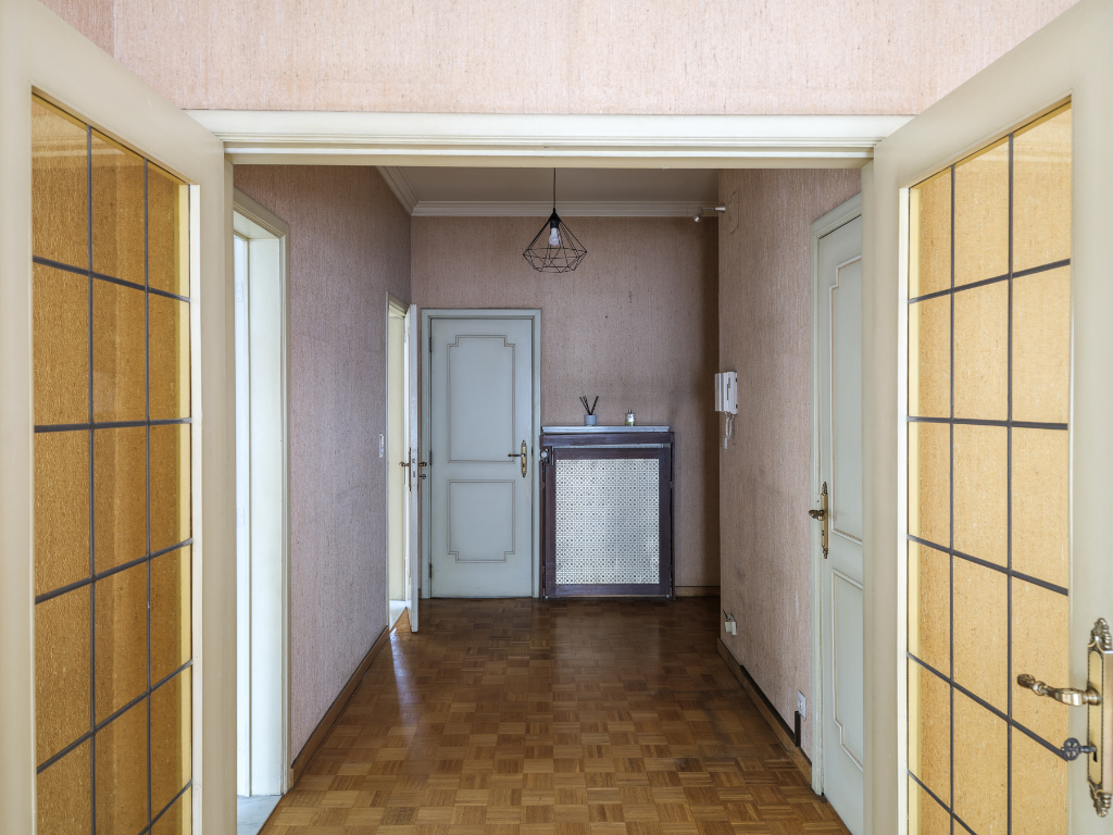 Hoekappartement met veel potentieel in residentie ‘Carlton’ nabij Gent - foto 5