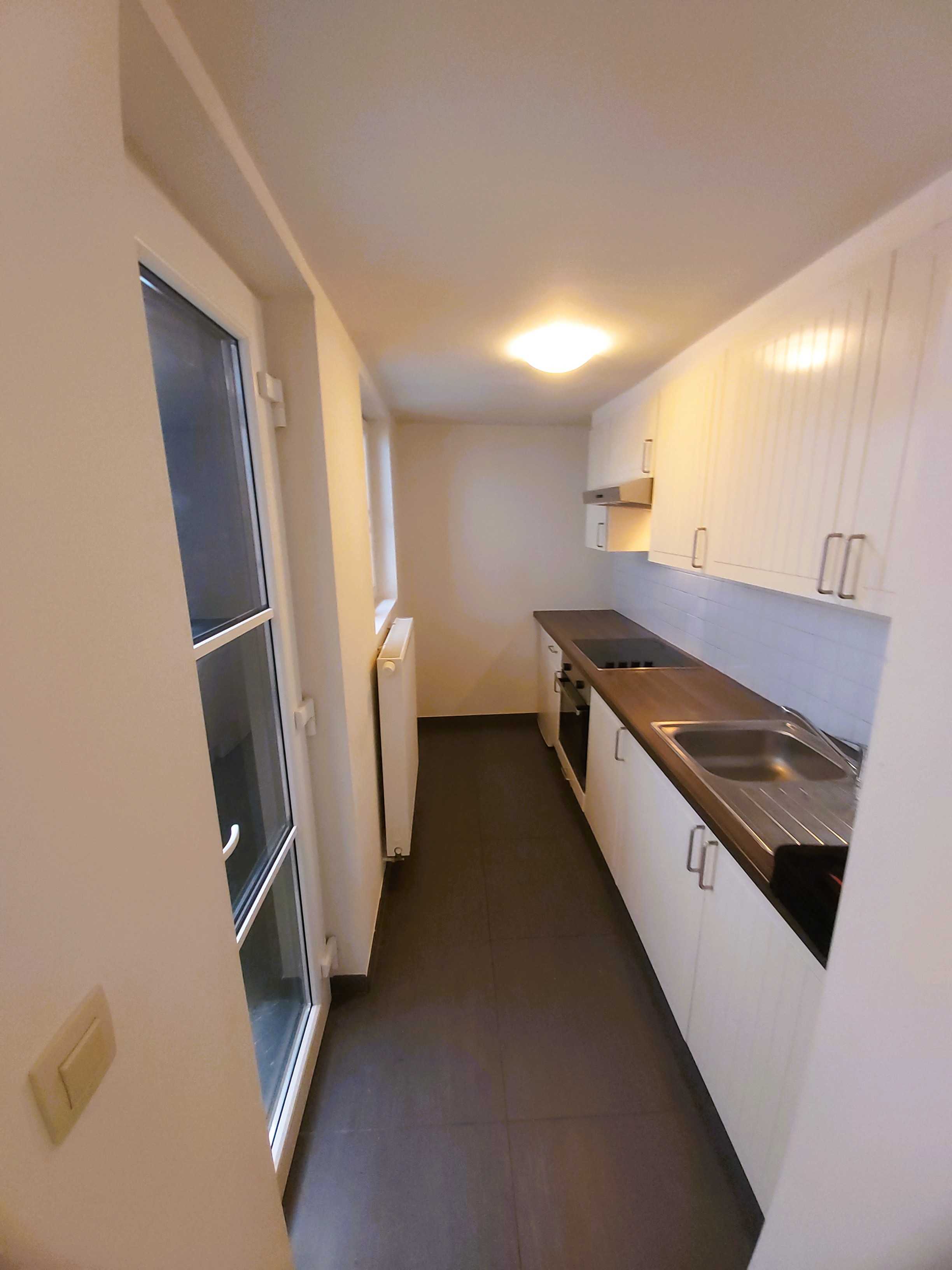 Huis te huur in Kortrijk met 2 slaapkamers - foto 3