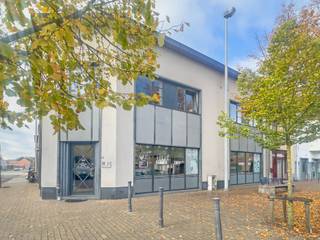 Voor meer informatie of een bezoek contacteer Anne De Block van OC Vastgoed: 0471 38 00 36 of anne@ocvastgoed.beDit appartement met één slaapkamers...