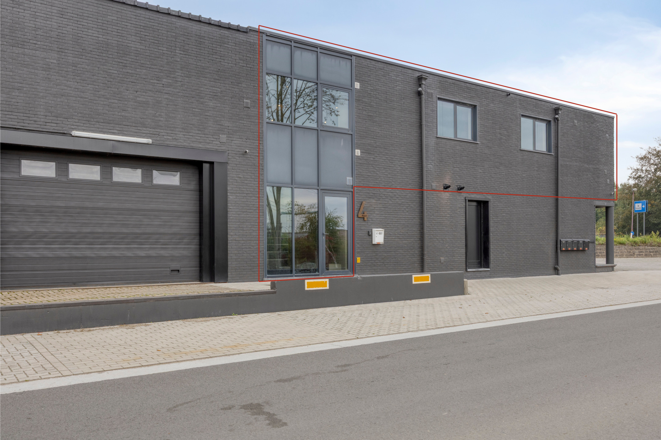 Recent vernieuwd kantoor met optioneel magazijn in Ravels - foto 1