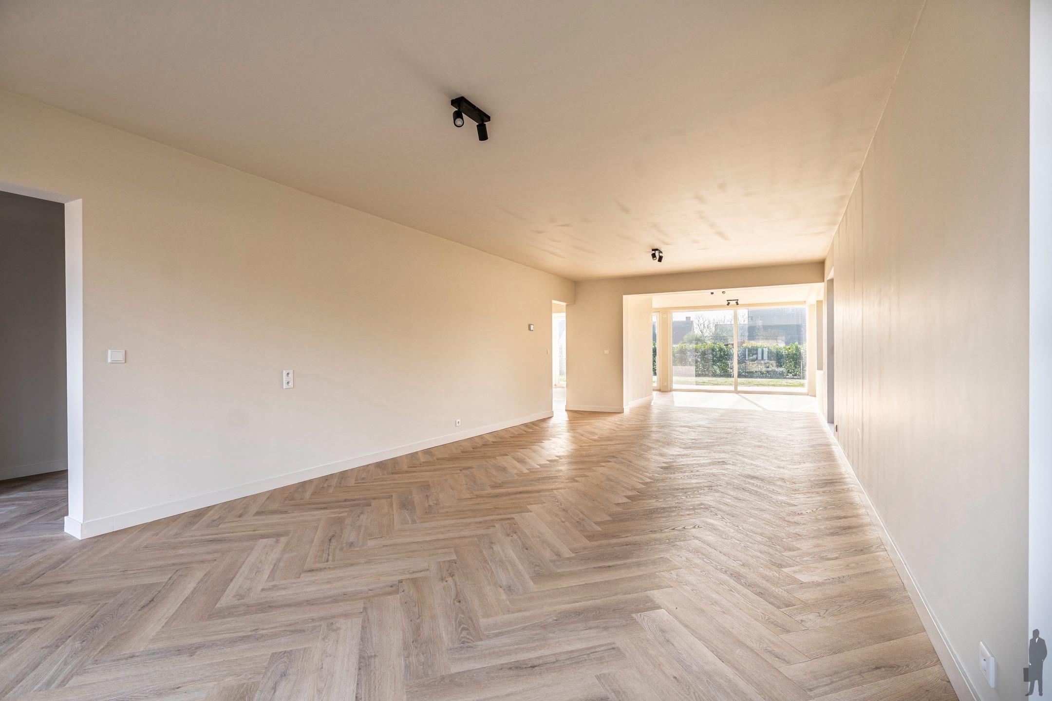 Knappe woning met 6 slaapkamers en 4 badkamers. - foto 5