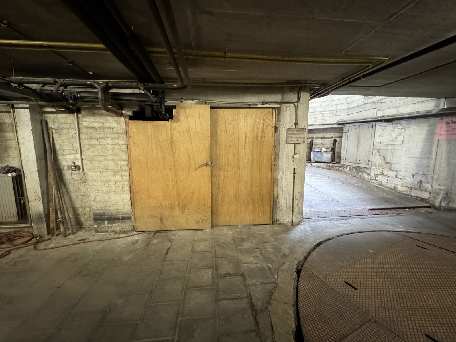 Ondergrondse garage voor kleine wagen - foto 5