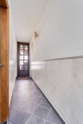 **Grote karaktervolle burgerwoning binnen de Leuvense ring**Binnen de ring van Leuven namelijk nabij Station Leuven, in de gegeerde Jan-Pieter...