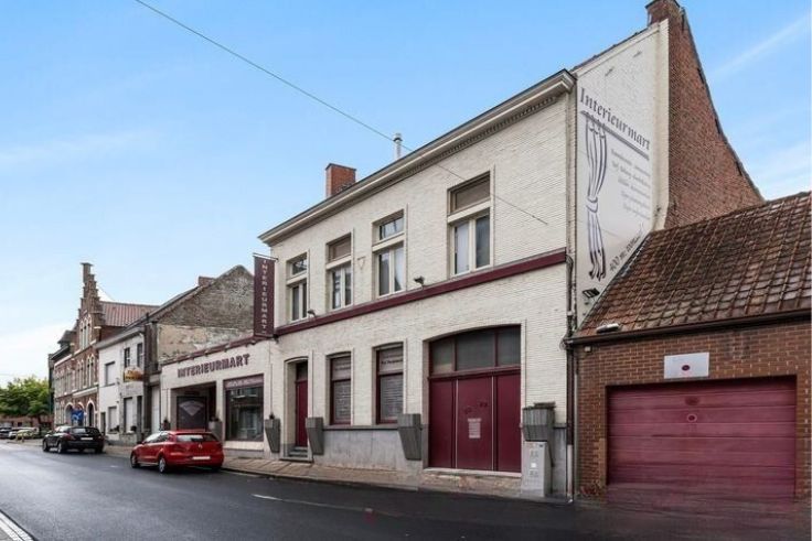 Woonst met handelspand op topligging Izegem - photo 1