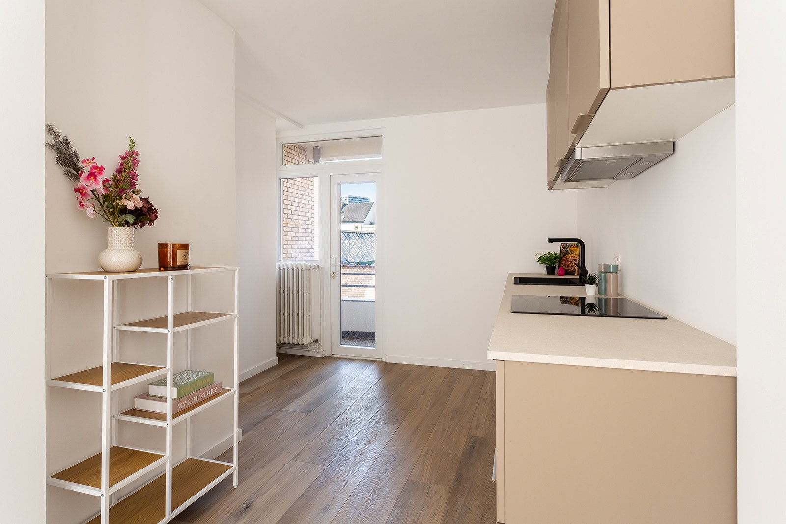 Volledig gerenoveerd opbrengsteigendom met 6 appartementen en handelsgelijkvloers - foto 4