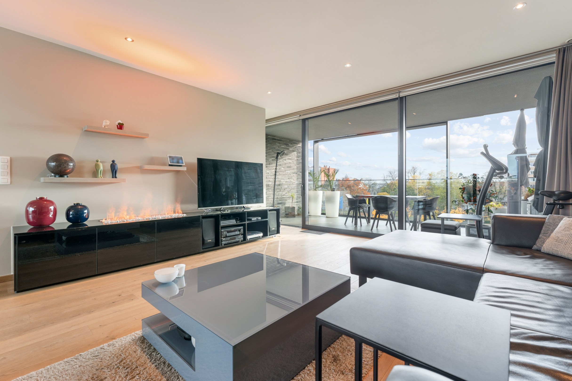 Spacious and ready-to-move-in apartment of 143m², 2 spacious terraces and a fantastic view in Hasselt. - photo 3