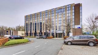 Business Park located in a green environment in the South West of Brussels. Locked park with security system. Restaurant on site. Excellent...