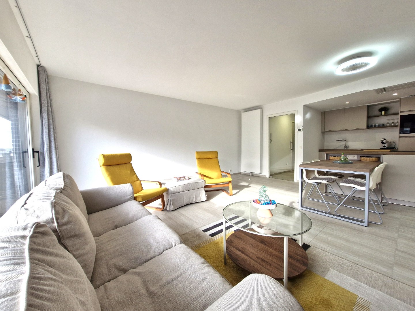 Gerenoveerd appartement aan de achterzijde van de zeedijk. - foto 3