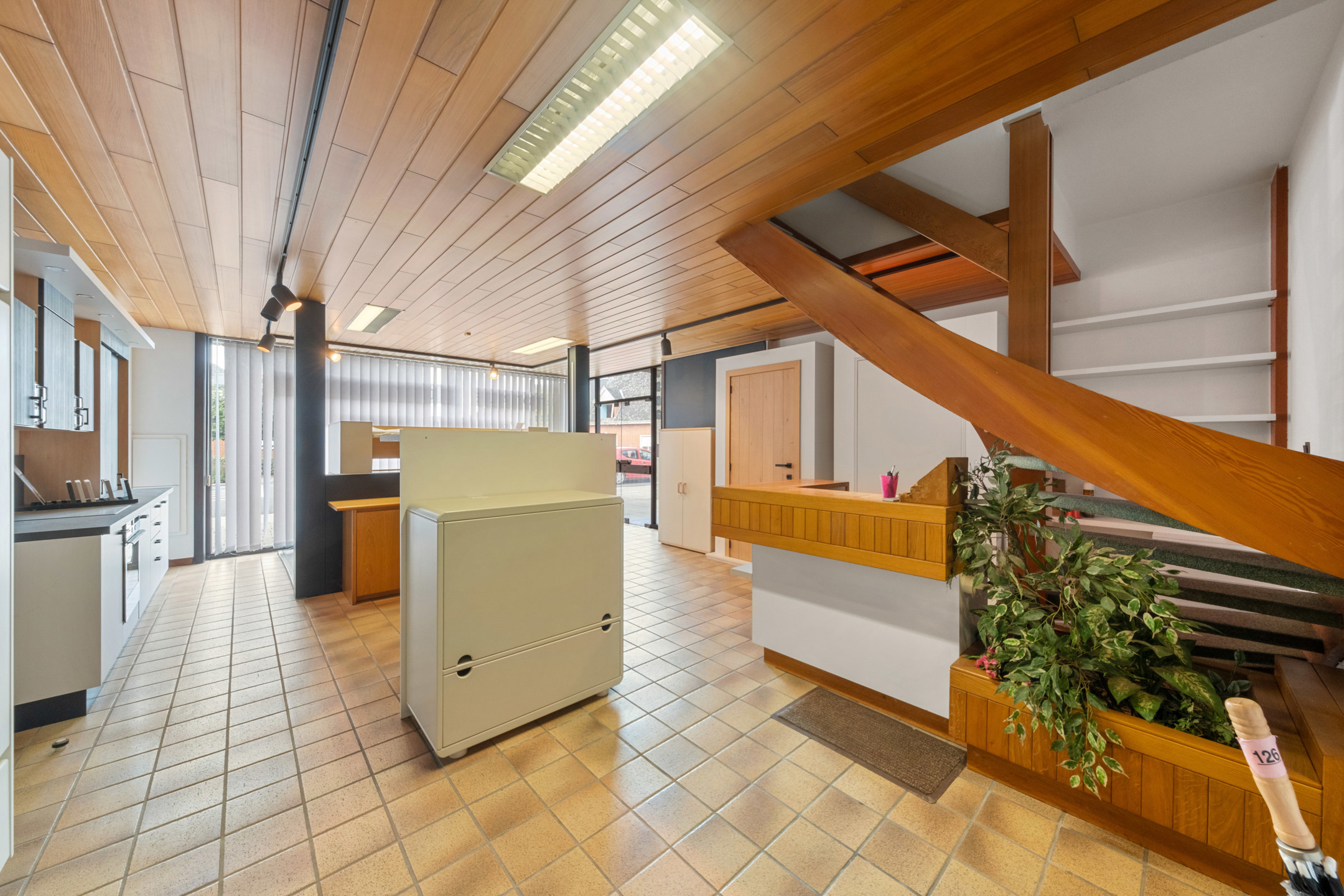 Opbrengsteigendom met handelspand, woonst en loods - foto 2