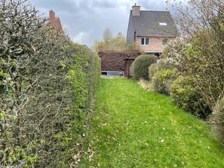 Bent u op zoek naar een rustig gelegen bouwgrond in een kindvriendelijke buurt? Realiseer uw bouwplannen in een doodlopende straat, vlakbij...