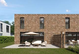 Op zoek naar een exclusieve, duurzame nieuwbouw villa in het groen? Deze 7 nieuwe BEN-woningen te Tielt-Winge hebben alle troeven in huis om uw nieuwe thuis te worden. <br /><br />Woonproject Meensel bestaat uit 7 strak-vormgegeven nieuwbouwwoningen, waarvan 3 open bebouwingen en 4 halfopen. Elke villa beschikt over een unieke gevel uit crepi of gevelmetselwerk en antraciet aluminium ramen. De grote raampartijen in de achtergevel zorgen telkens voor een natuurlijk-verlichte leefruimte en keuken. Bovendien kunt u op elk moment van de dag genieten van de prachtige weidse zichten op de achterliggende velden. <br /><br />Uiteraard worden de woningen afgewerkt met oog op duurzaamheid. Zo is elke woning voorzien van een warmtepomp in combinatie met vloerverwarming, een regenwaterput en een ventilatiesysteem C+ met smartzones. Dit resulteert in een E-peil lager dan E20 en het bijhorende BEN-label.<br /><br />In de geafficheerde prijzen is de tuinaanleg eveneens inbegrepen. Kortom: een instapklare woning!<br /><br />Benieuwd naar de plannen en verdere afwerking? Contacteer ons geheel vrijblijvend via 0485 62 36 78 of via nieuwbouw@living-stone.be