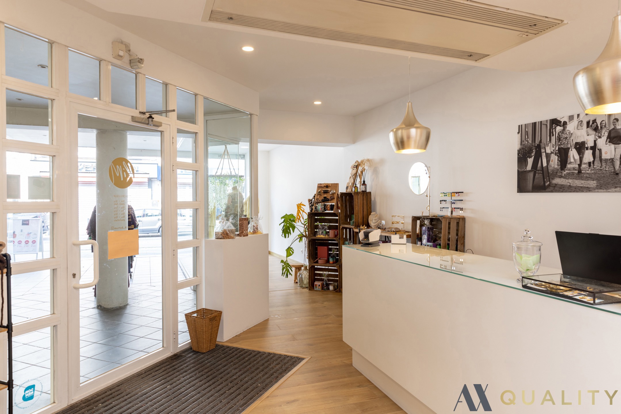 Handelspand met stockageruimte gelegen in het centrum van Bornem - foto 4