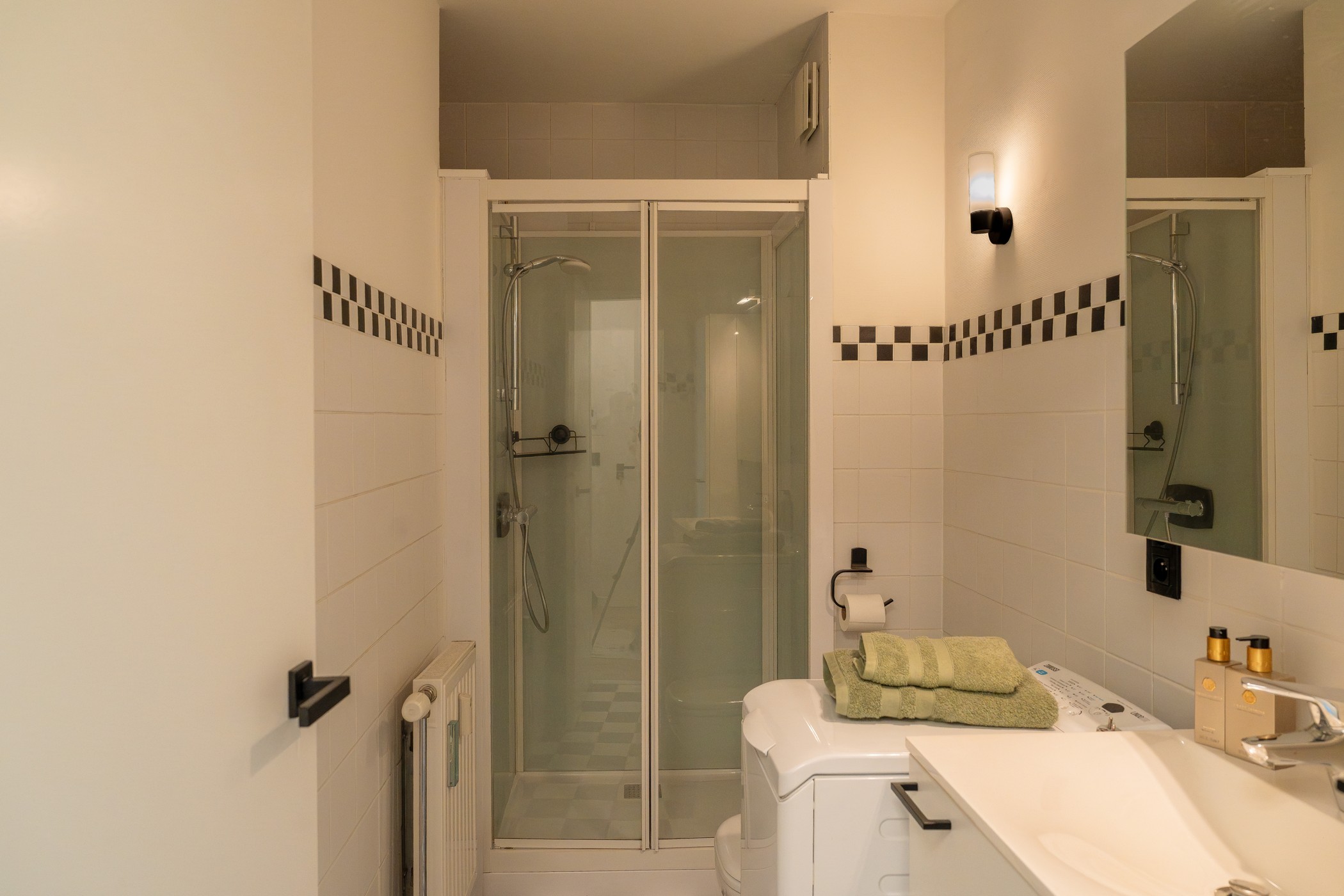 Opportuniteit in hartje Gent: charmant éénslaapkamerappartement - foto 4