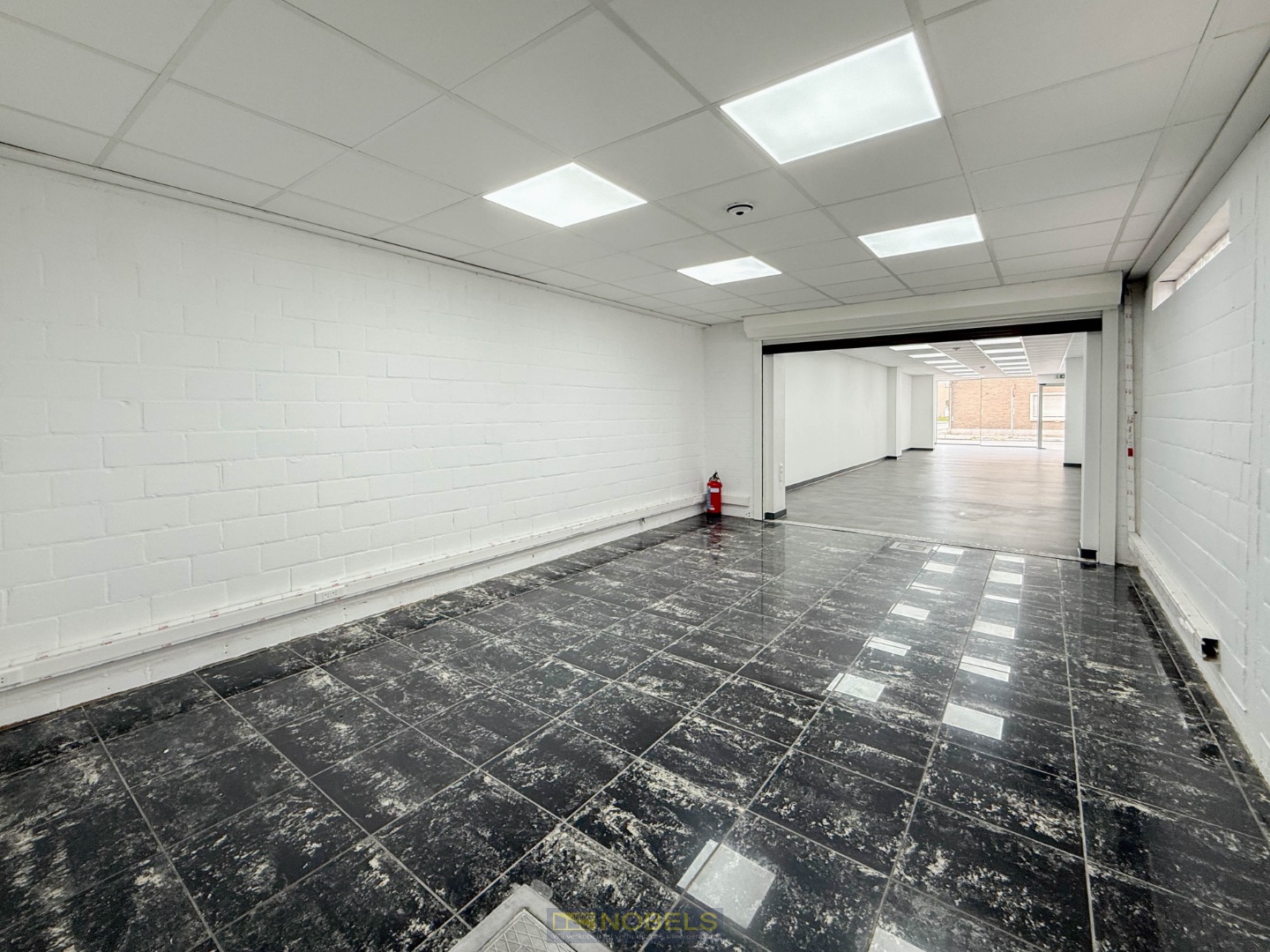 Te koop, lichtrijke handelsruimte met woonst en toegang achteraan te Oudenaarde - foto 5